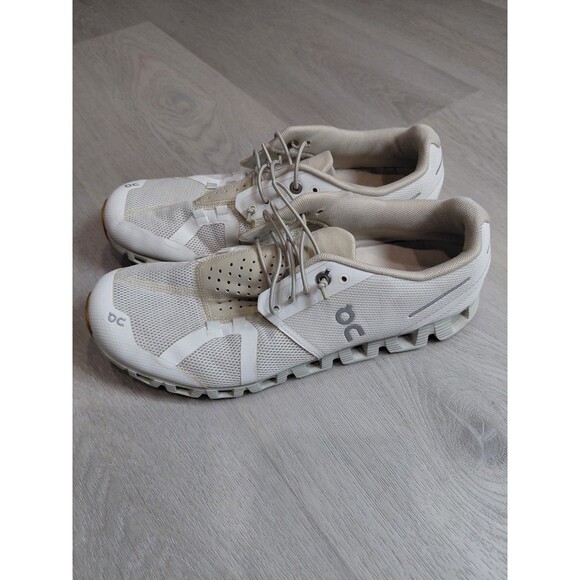 On Running Shoes - On Cloud Womens Cloud 5  Sand White Running Shoes Size 9.5 Mesh Low Top